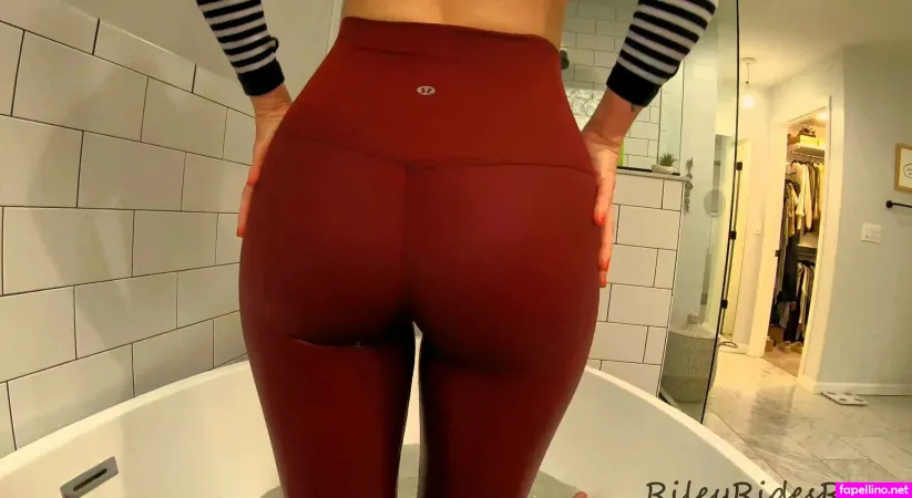 Rileyridesremy OnlyFans Thumbnail #2sqq21FQEK