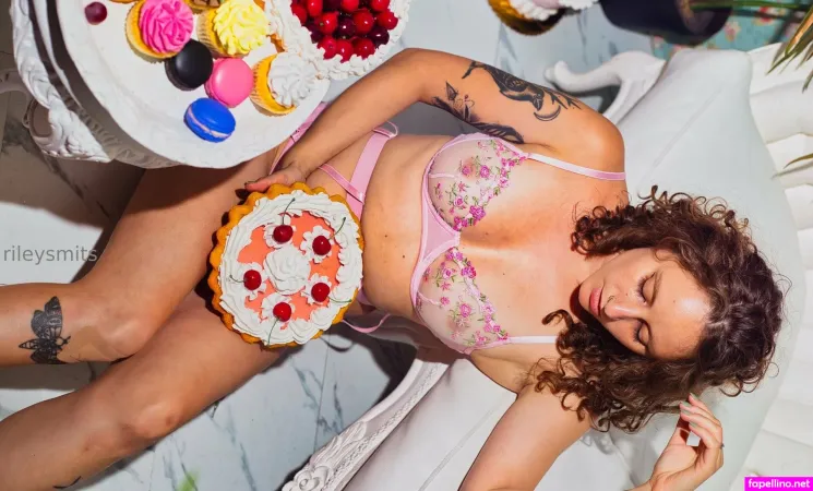 Rileysmits OnlyFans Thumbnail #YBPq5xlGqw