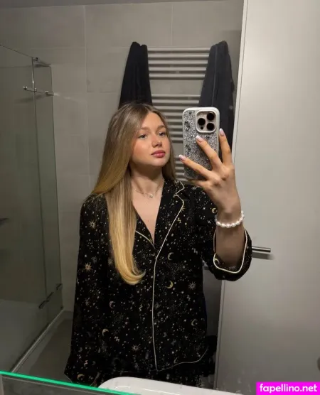 Rinaraye OnlyFans Thumbnail #7kkvNFHw2r