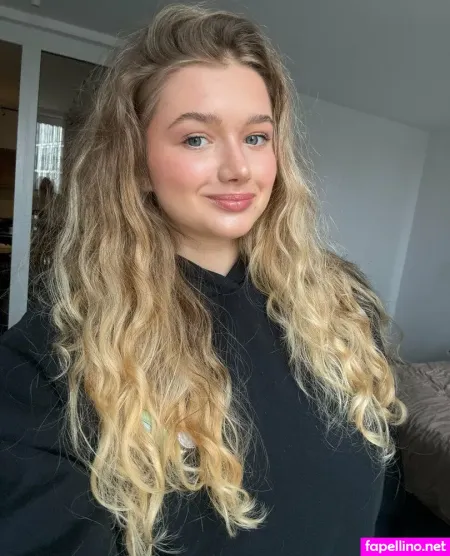 Rinaraye OnlyFans Thumbnail #QN3ElC52t3