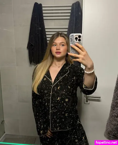 Rinaraye OnlyFans Thumbnail #TAg9YtdVr1