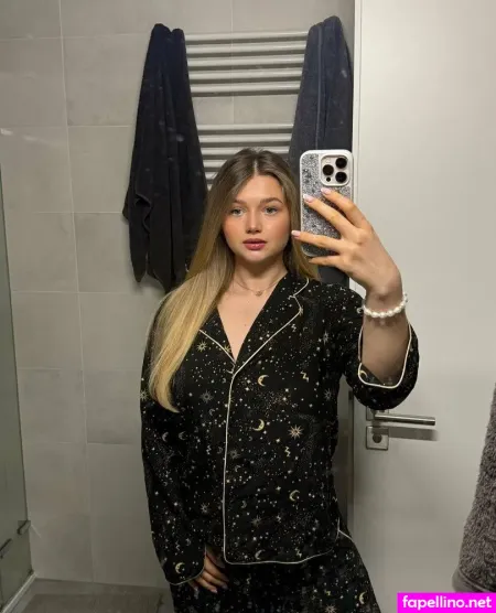 Rinaraye OnlyFans Thumbnail #gTc3qD22mF