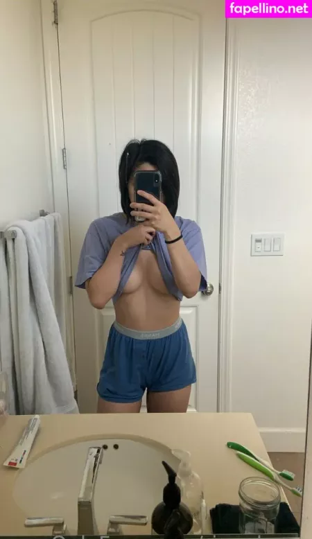 Rinnykuun OnlyFans Thumbnail #rRgRbMDToG