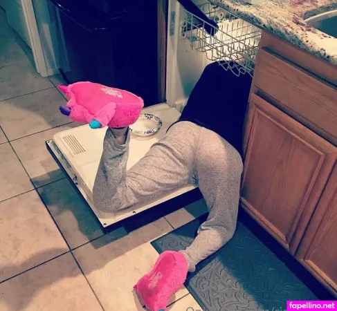 Rinravage OnlyFans Thumbnail #EVBUFLQaaE