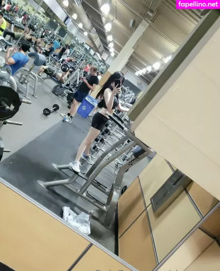 Rinya Cos OnlyFans Thumbnail #0Tce65bqU0