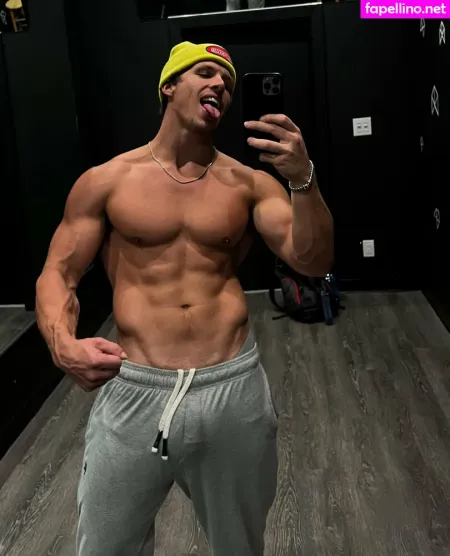 Rippedshow OnlyFans Thumbnail #1UG2r6eXut