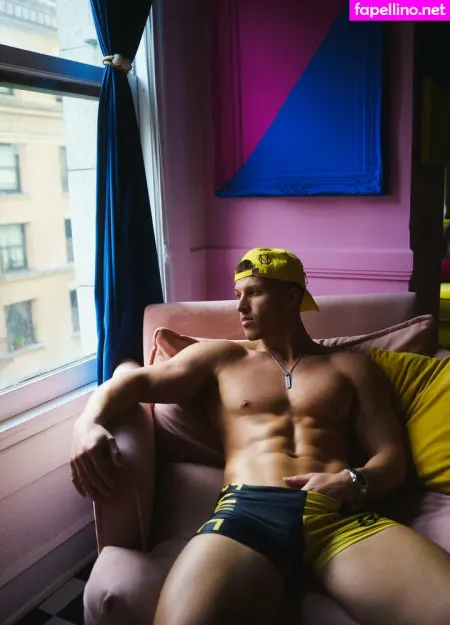 Rippedshow OnlyFans Thumbnail #EaOiwe5e2O