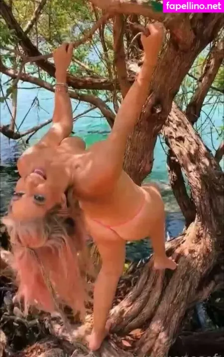 Riquenesof OnlyFans Thumbnail #cvOsQdf7WY