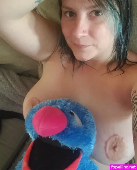 Risenfeinics OnlyFans Thumbnail #CHwUKJPXF0