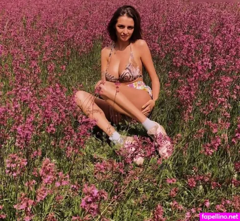Rita Flores 69 OnlyFans Thumbnail #i23vIB6opo