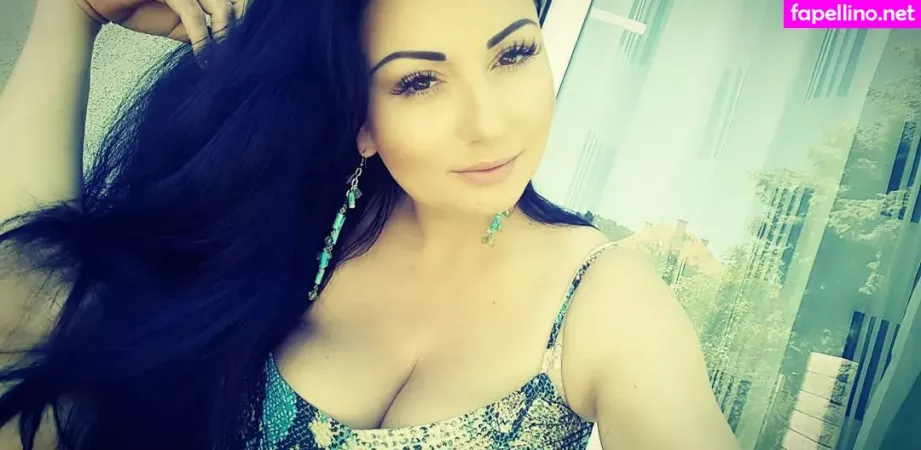 Rita Kyslinger OnlyFans Thumbnail #hELdOnOqFQ