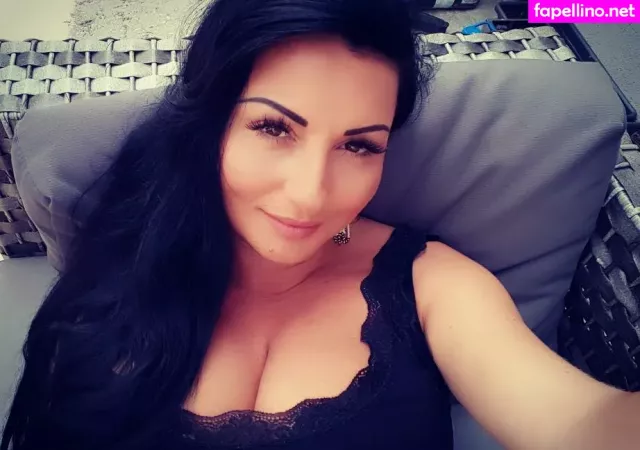 Rita Kyslinger OnlyFans Thumbnail #km0ItSNwkT