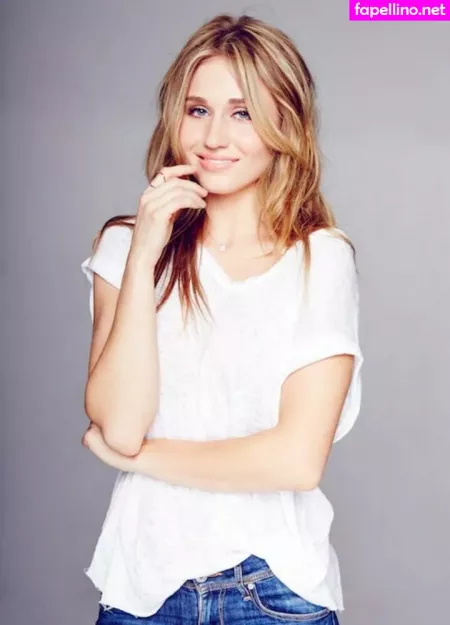 Rita Volk OnlyFans Thumbnail #aYj3CKLMxF