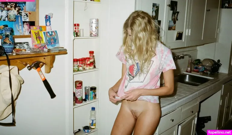 River Johnson OnlyFans Thumbnail #1njF5hMIFT