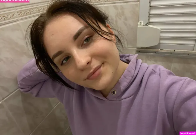 Riveraemmaa OnlyFans Thumbnail #FY6qFMD7EB