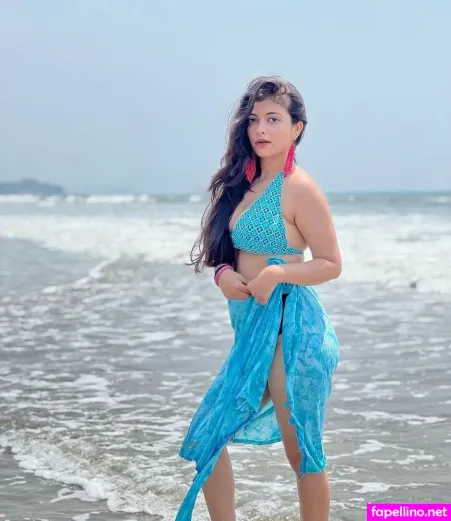 Riya Pandey OnlyFans Thumbnail #YWCTTFobX4