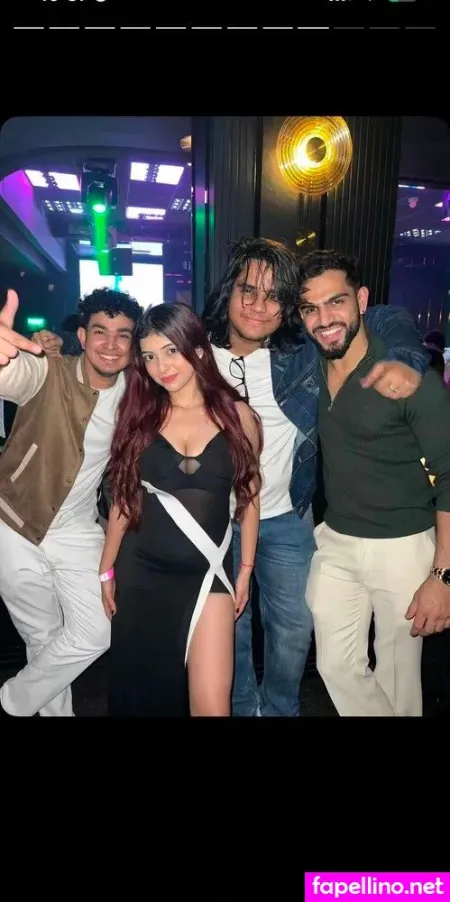 Riya Pandey OnlyFans Thumbnail #r4GE9w89iO
