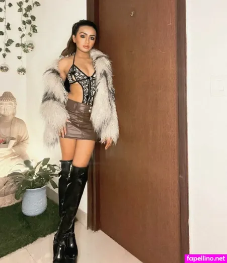 Riya Sharma OnlyFans Thumbnail #nCcqpKzJqn