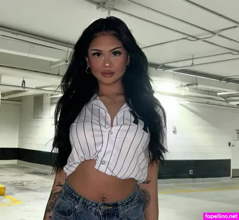 Rly Cxrlyyy OnlyFans Thumbnail #0HCXufzP6Y