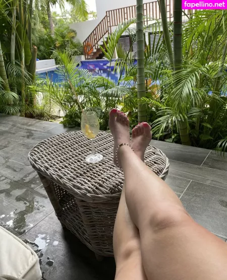 Rnjessicasfeetfree OnlyFans Thumbnail #OXgUz1lykv