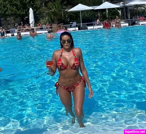 Roaya Soraya OnlyFans Thumbnail #vgpEr0RPSv