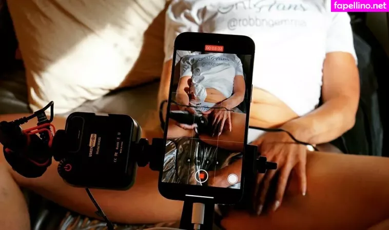 Robbngemma OnlyFans Thumbnail #q0ioDUdFdp