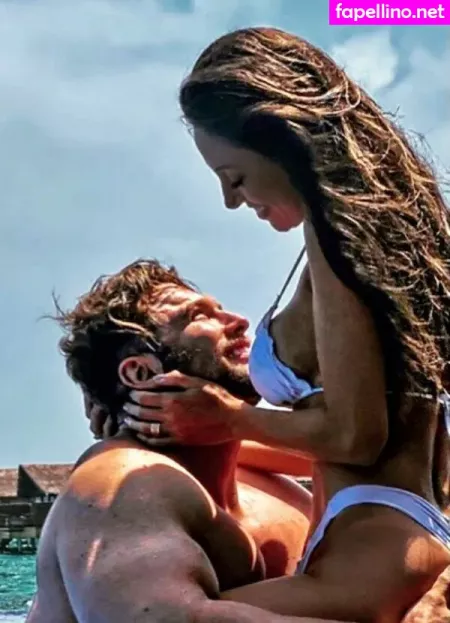 Roberta Carbonari Muzy OnlyFans Thumbnail #VTDShD2x0m