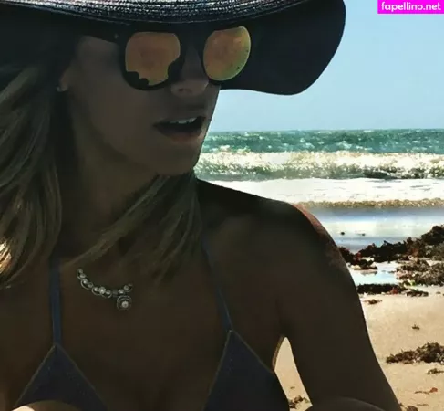 Roberta Carbonari Muzy OnlyFans Thumbnail #o5ZL2VtHkJ