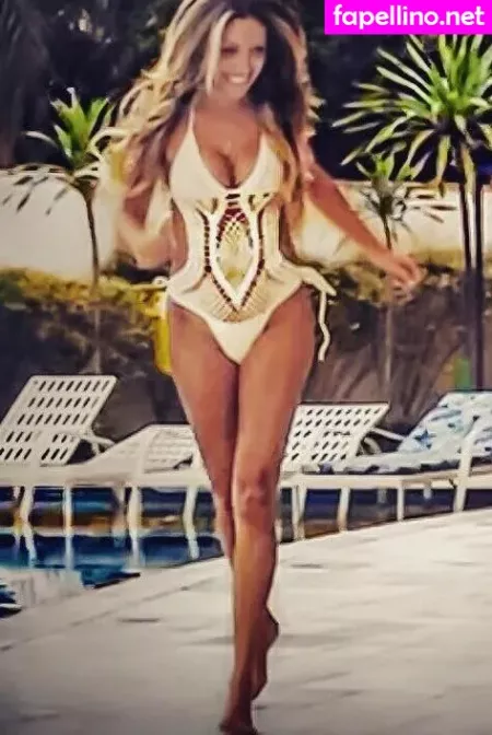 Roberta Carbonari Muzy OnlyFans Thumbnail #tEvv1UAD5a