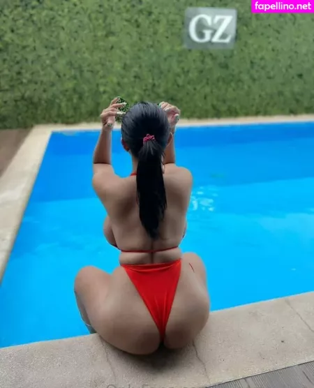 Roberta Lipa OnlyFans Thumbnail #Z4pP6fyUwu