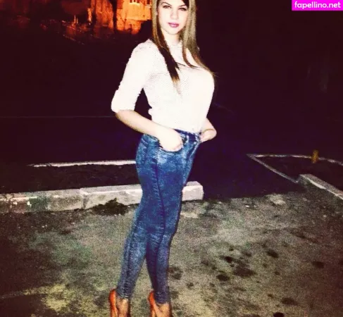 Roberta Ptru OnlyFans Thumbnail #8477ZhovV9