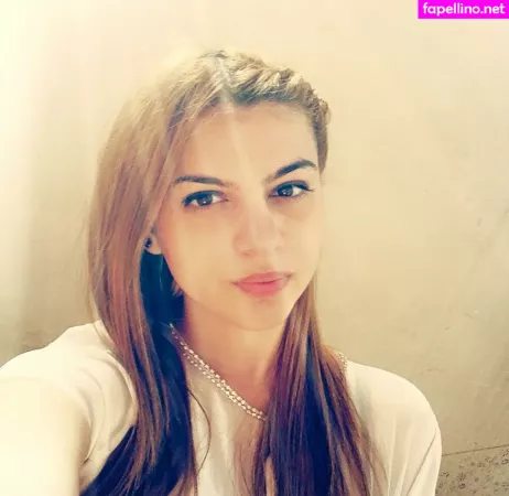 Roberta Ptru OnlyFans Thumbnail #tKLllfcdxy