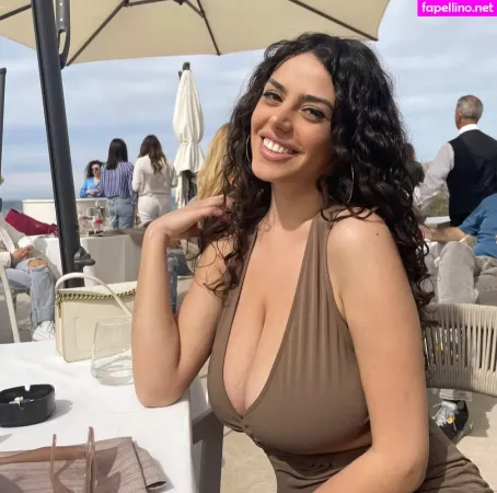 Roberta OnlyFans Thumbnail #pkLnpDxTYE