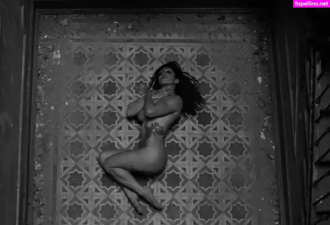 Robertabrevi OnlyFans Thumbnail #xYbhfjmRuT