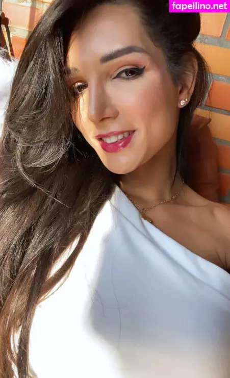 Robertacortes OnlyFans Thumbnail #iOrvhItFDU