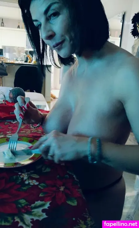 Robertagemma OnlyFans Thumbnail #A9v8u5OCcT