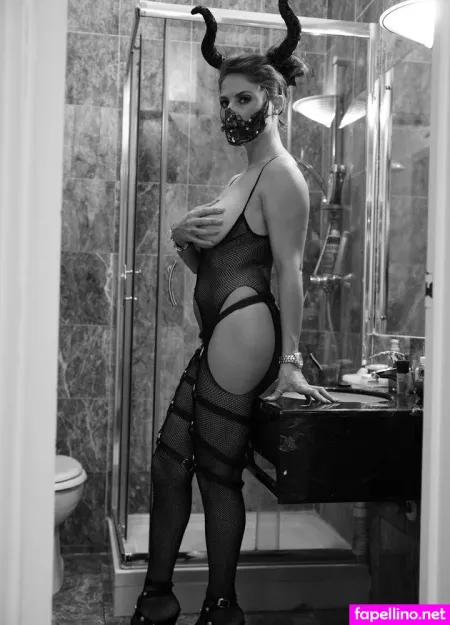 Robertagemma OnlyFans Thumbnail #HZcDpUz9I7