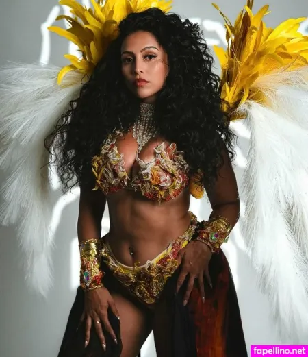 Robin Roxette OnlyFans Thumbnail #9Aay2nXnHb