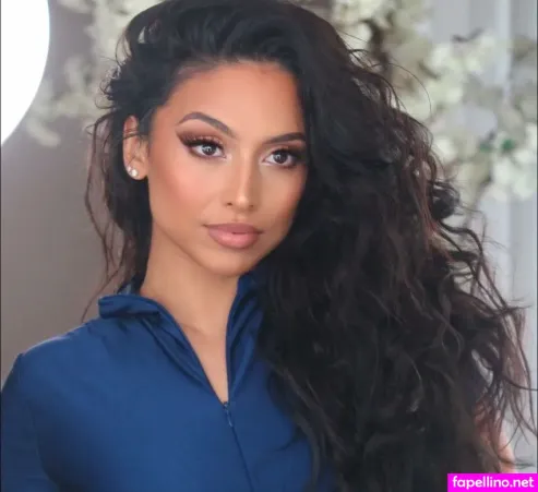 Robin Roxette OnlyFans Thumbnail #BDXIcLvX7j