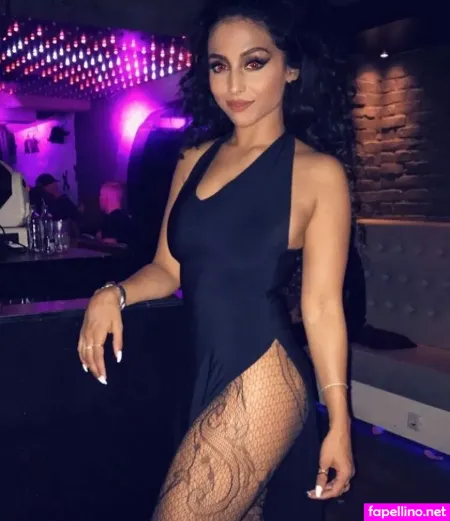 Robin Roxette OnlyFans Thumbnail #nzQf5DdcSv