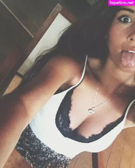 Robin Wilson OnlyFans Thumbnail #abin7rZTfb