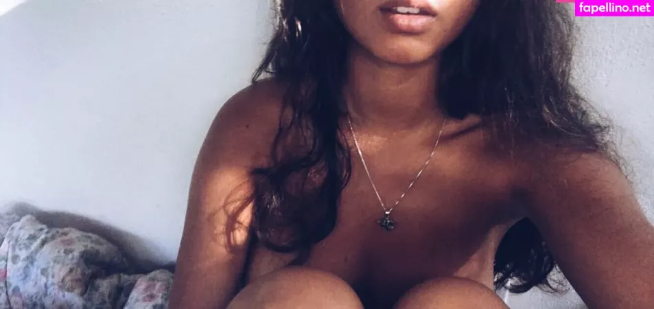 Robin Wilson OnlyFans Thumbnail #bgYQ7U2hZU