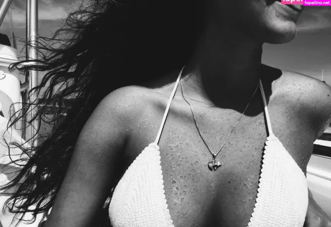 Robin Wilson OnlyFans Thumbnail #mUG5OpxkLS