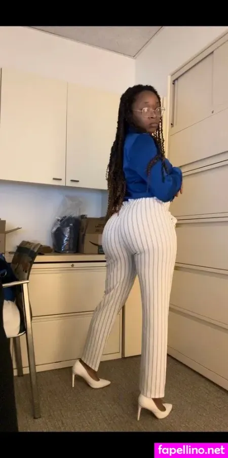 Robinn Ranger OnlyFans Thumbnail #jRt0lxzO21