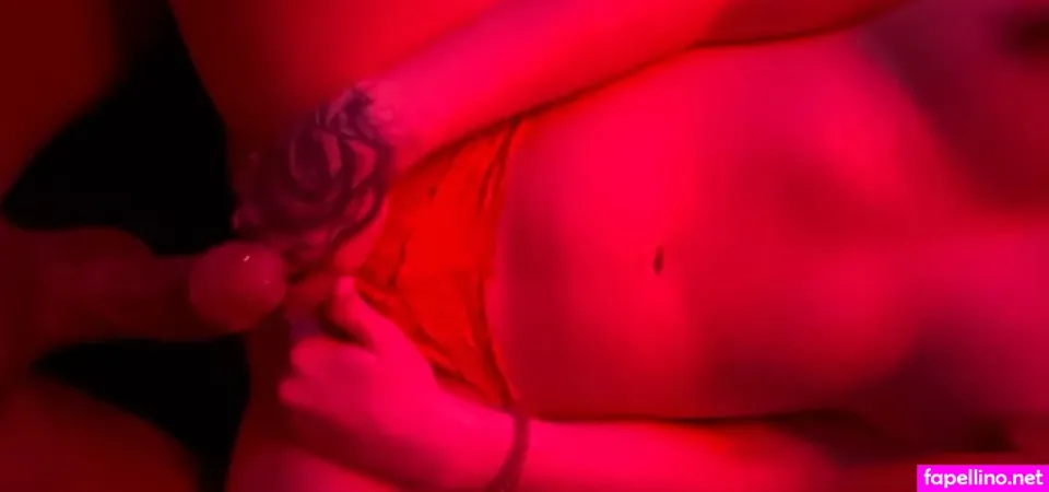 Robinnruby Main Profile Photo