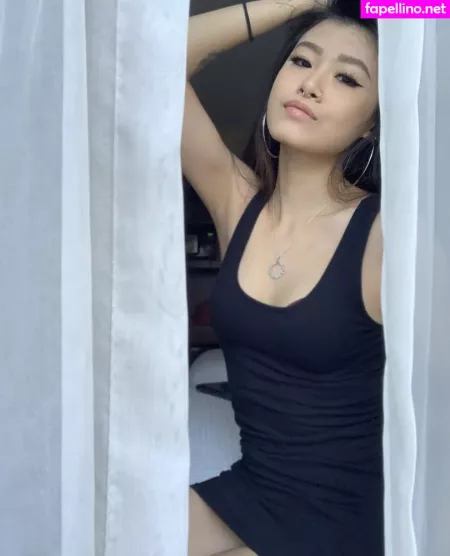 Robinstellaxxx OnlyFans Thumbnail #KTkW9IQ1fW