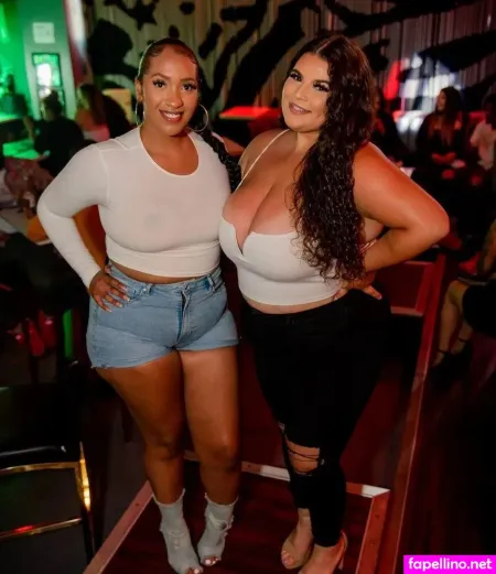 Roblesteonna OnlyFans Thumbnail #6Qg1w4qsxs