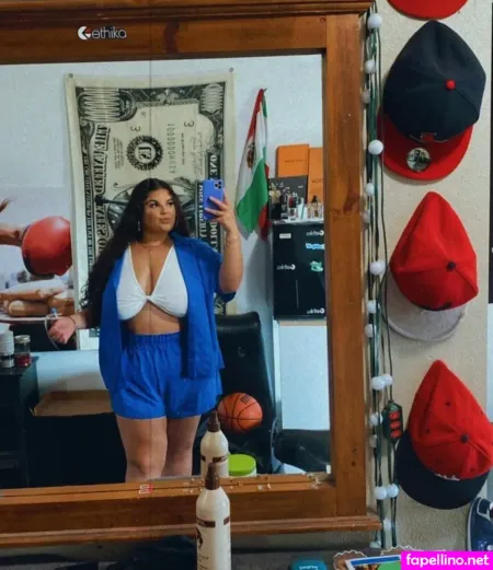 Roblesteonna OnlyFans Thumbnail #rCQv3LzxE9