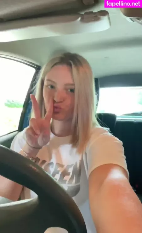 Robyn Emily OnlyFans Thumbnail #MX0xX65HyL