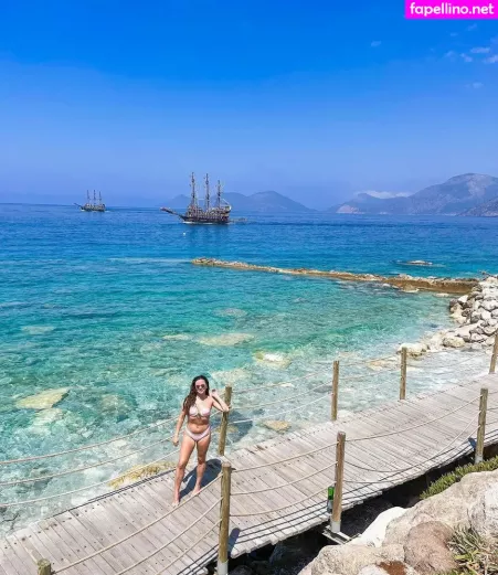 Robyn Richford OnlyFans Thumbnail #5iFKIwo1jF